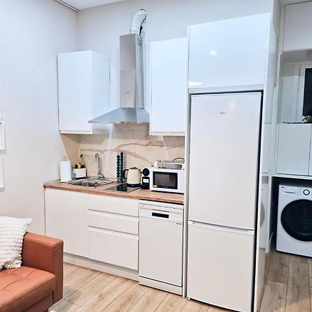 Acogedor Apartamento En Atocha By Bebalmy Madrid Kültér fotó