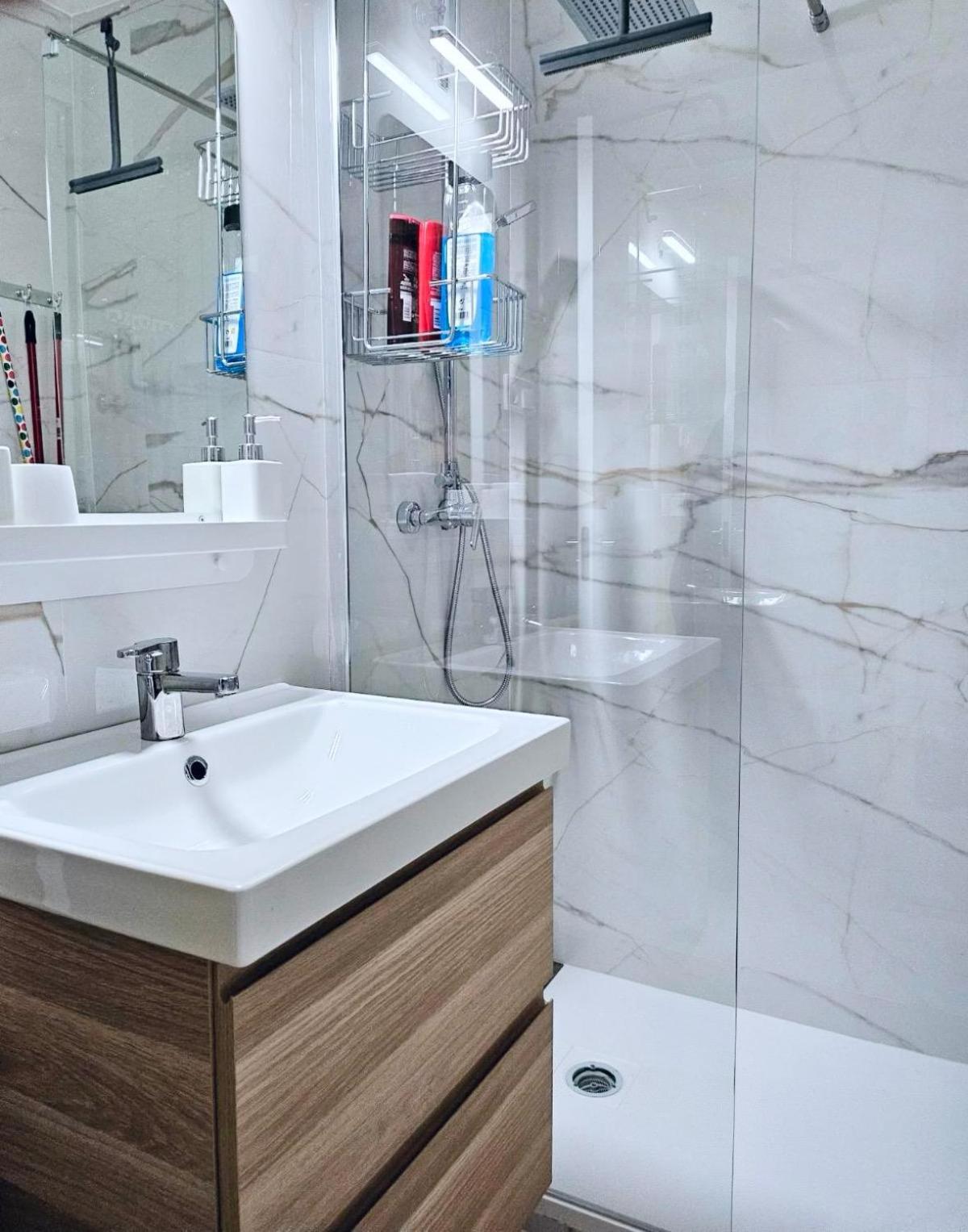 Acogedor Apartamento En Atocha By Bebalmy Madrid Kültér fotó